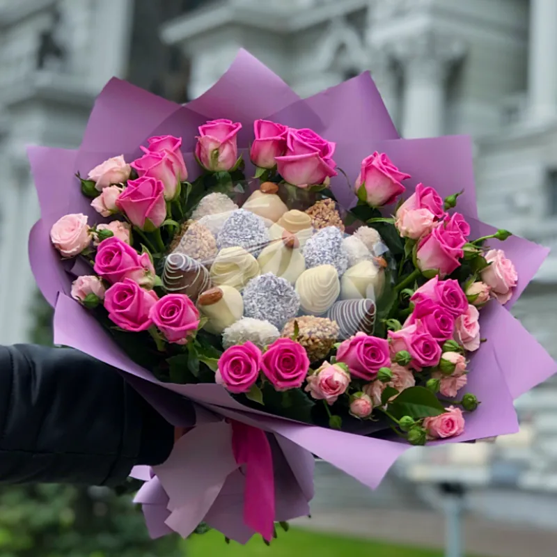 Букет из клубники Розовое шампанское