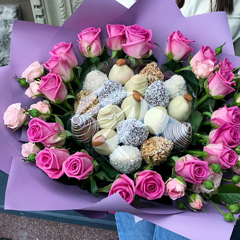 Букет из клубники Розовое шампанское